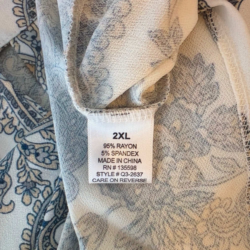 CURE White Paisley Tunic with Blue and Tan Motifs - Picture 5 of 6
